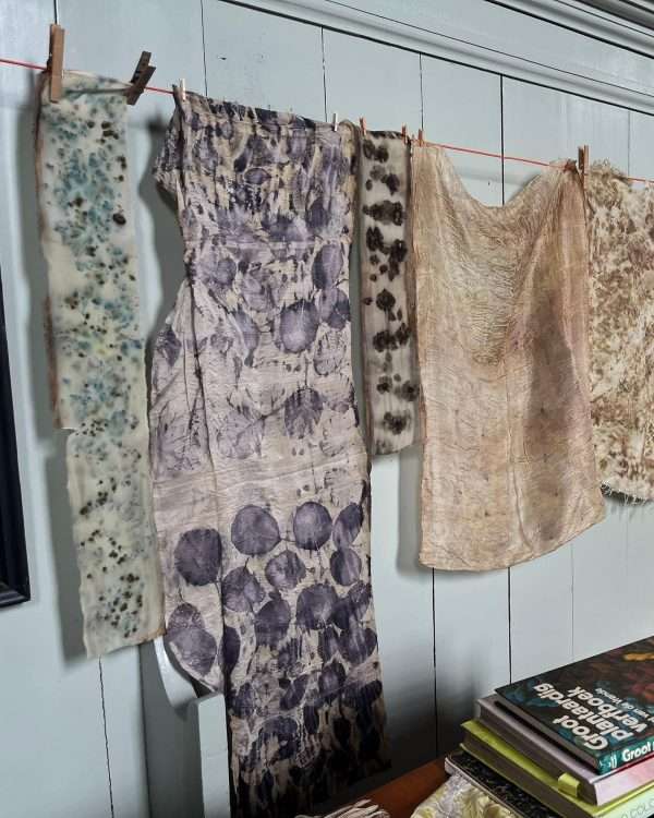 Workshop Botanisch Printen in Het Witte Kerkje in Abbekerk door Ada de Haan